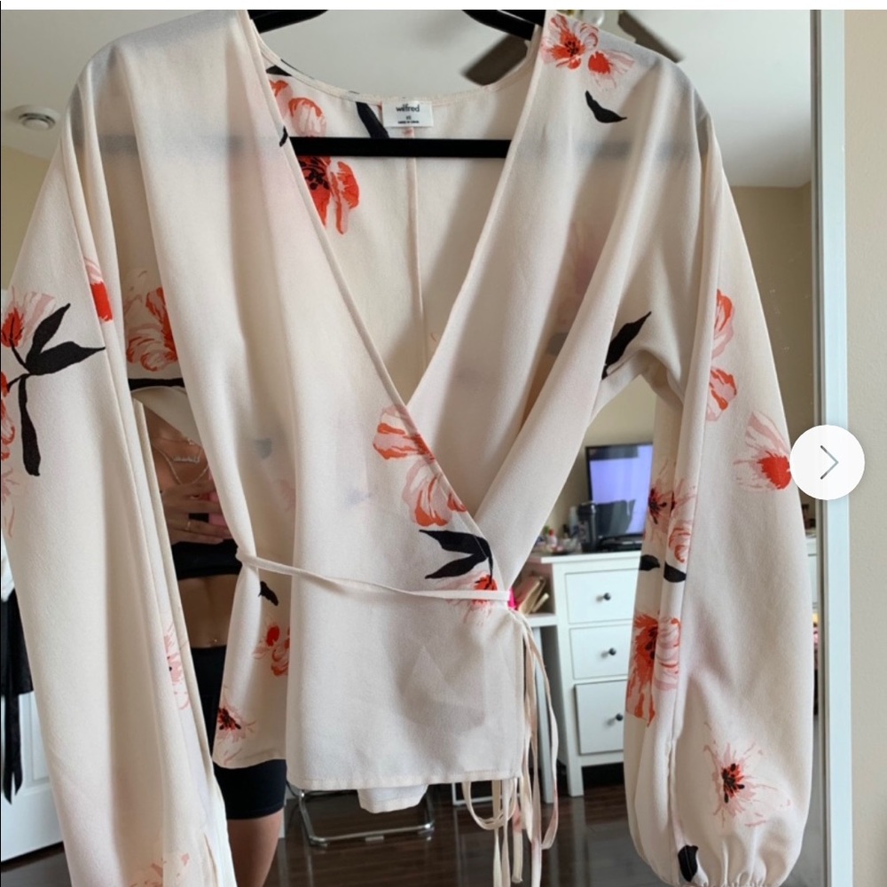 Aritzia blouse
